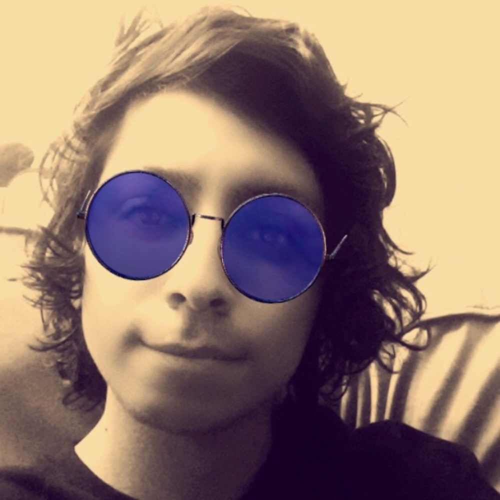 Meet your Posher, Javier